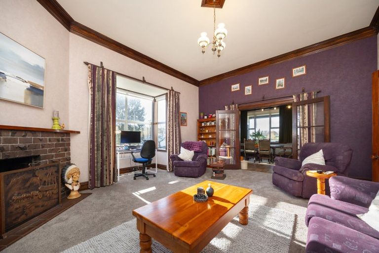 Photo of property in 658 Roberts Line, Kelvin Grove, Palmerston North, 4470