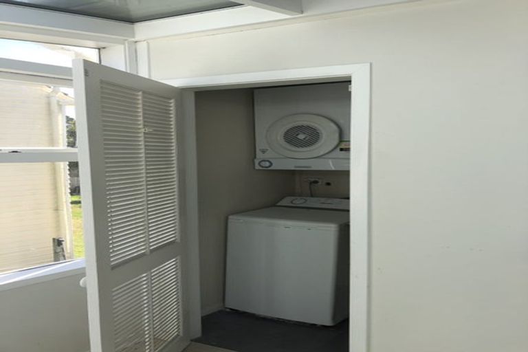 Photo of property in 11 Lancaster Street, Karori, Wellington, 6012