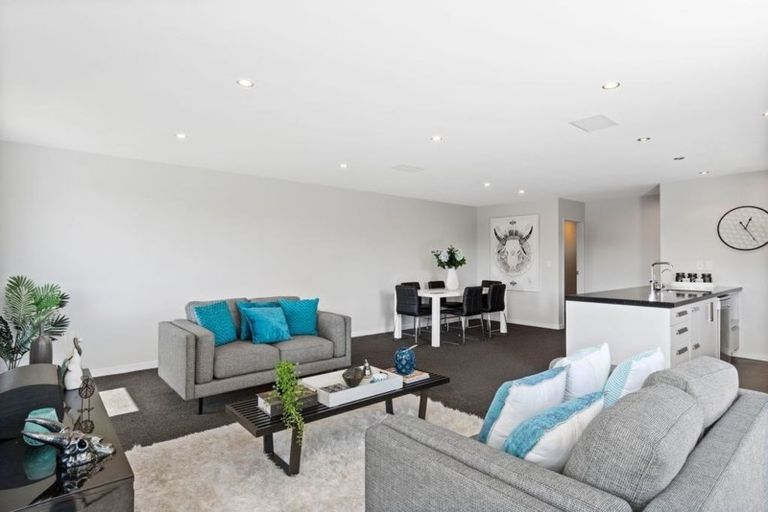 Photo of property in 17 Butterworth Crescent, Papamoa Beach, Papamoa, 3118