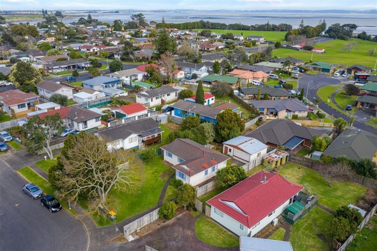 Photo of property in 12 Crispian Place, Weymouth, Auckland, 2103
