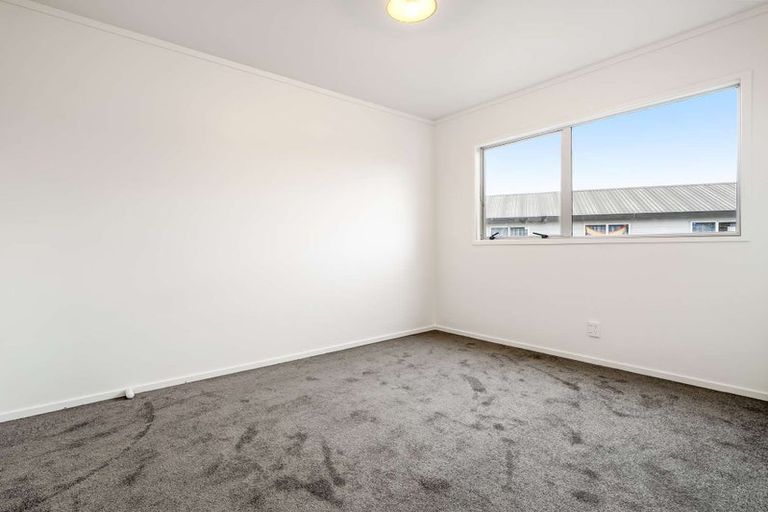 Photo of property in 1/24 Solveig Place, Randwick Park, Auckland, 2105