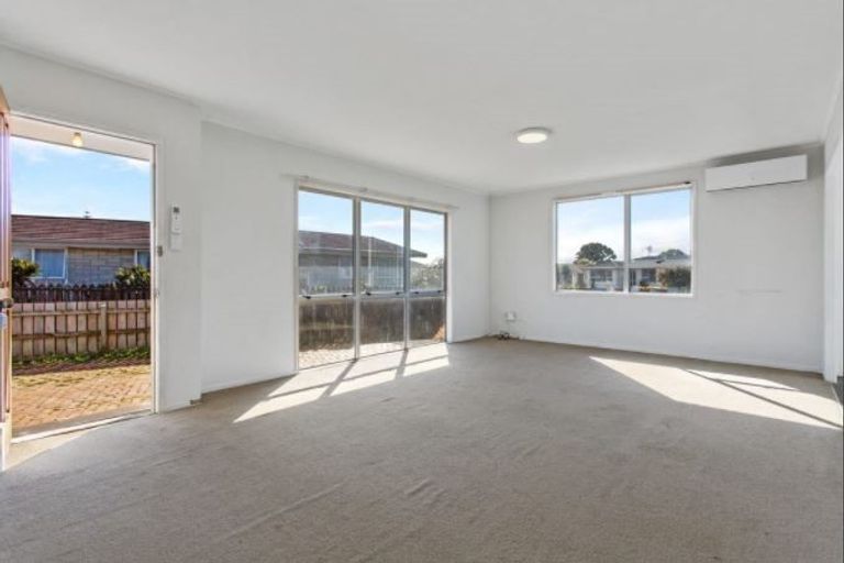 Photo of property in 17 Dairy Road, Otara, Auckland, 2023