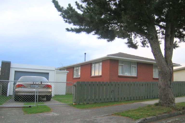 Photo of property in 4 Calypso Street, Grenada North, Wellington, 5028