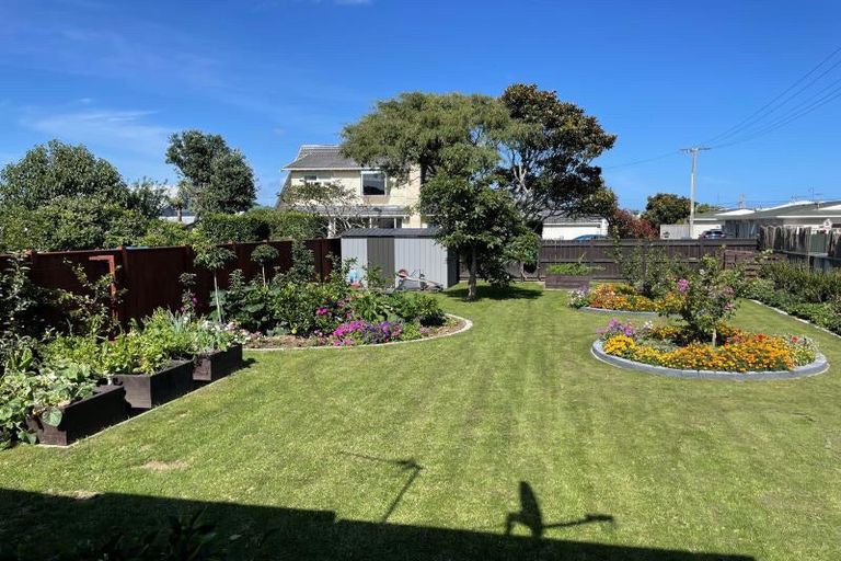 Photo of property in 30 Sackville Street, Fitzroy, New Plymouth, 4312