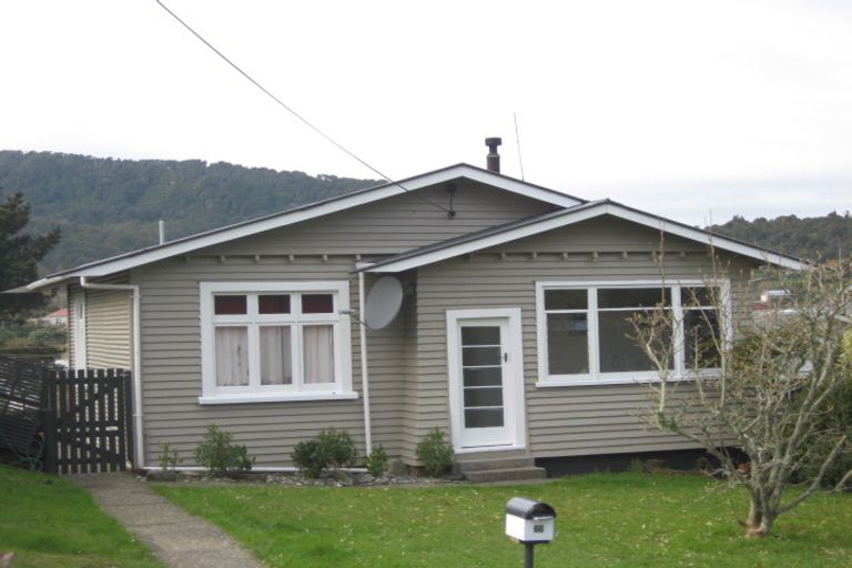 Photo of property in 66 Ranfurly Street, Runanga, 7803