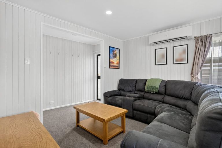 Photo of property in 17 Mellsop Avenue, Waiuku, 2123