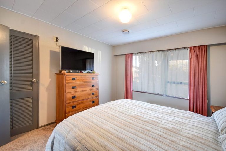 Photo of property in 17 Wickliffe Street, Mosgiel, 9024