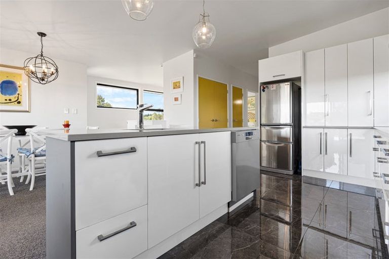 Photo of property in 33 Hihitahi Rise, Paihia, 0200