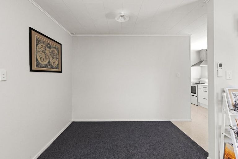 Photo of property in 52-56 Taradale Road, Marewa, Napier, 4110