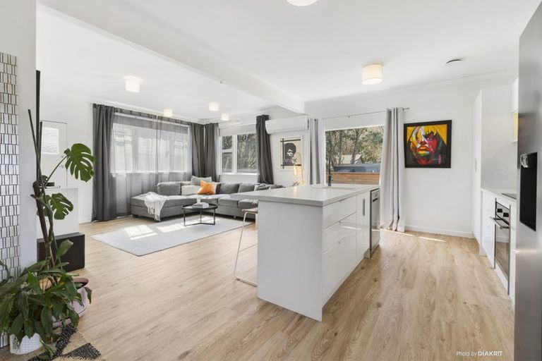 Photo of property in 86 Happy Valley Road, Owhiro Bay, Wellington, 6023