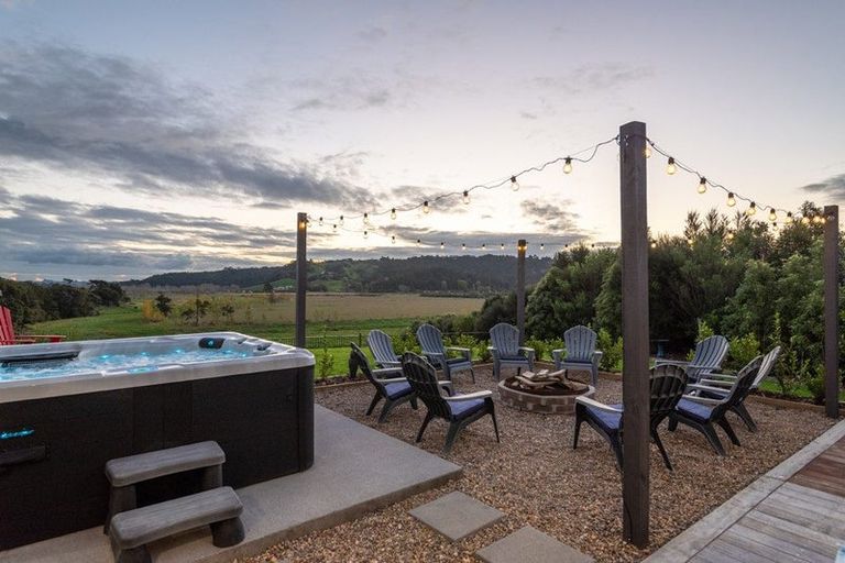 Photo of property in 14 Awatiro Drive, Kaukapakapa, 0871