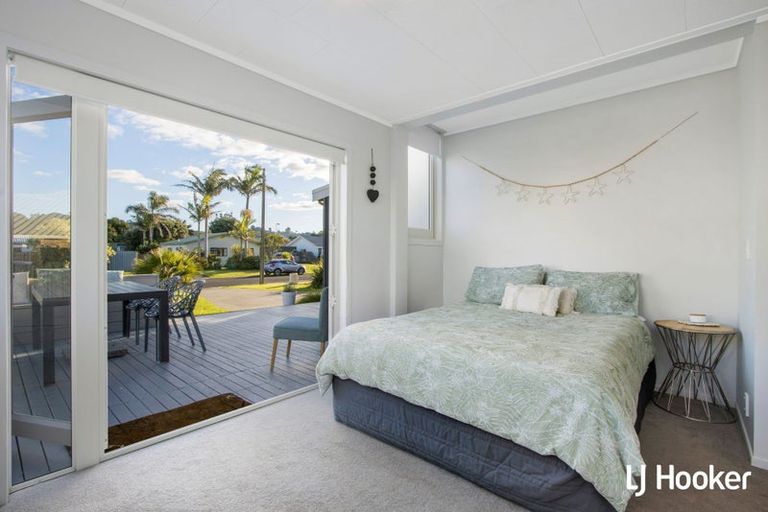 Photo of property in 4 Hereford Place, Waihi Beach, 3611