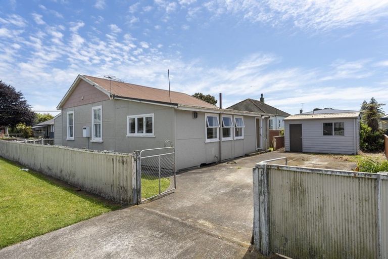 Photo of property in 85 Brooklands Road, Brooklands, New Plymouth, 4310