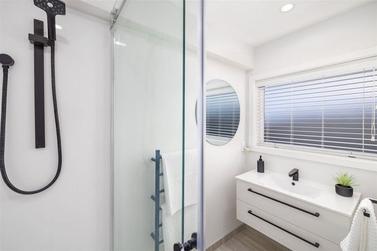 Photo of property in 8/58 Papanui Road, Merivale, Christchurch, 8014