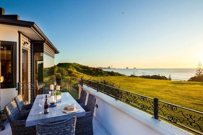 Photo of property in 2a Richmond Street, Fitzroy, New Plymouth, 4312