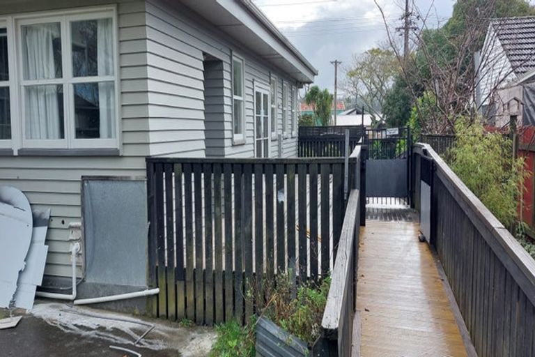 Photo of property in 10 Oraha Road, Huapai, Kumeu, 0810