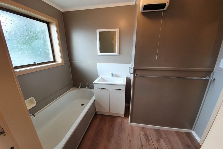 Photo of property in 4 Crescent Court, Melville, Hamilton, 3206