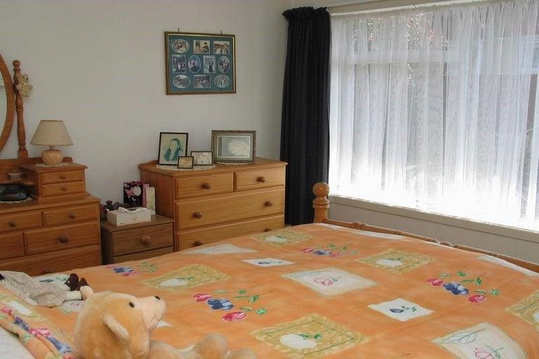 Photo of property in 2/163 Forrest Hill Road, Forrest Hill, Auckland, 0620