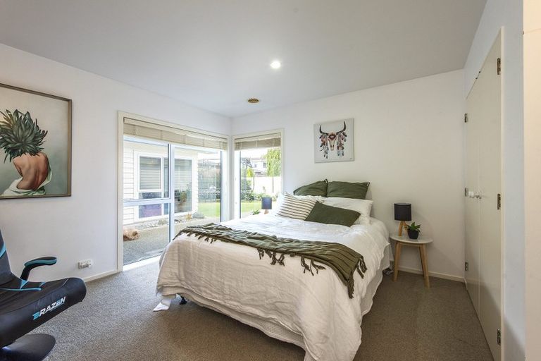 Photo of property in 10 Furlong Crescent, Churton Park, Wellington, 6037