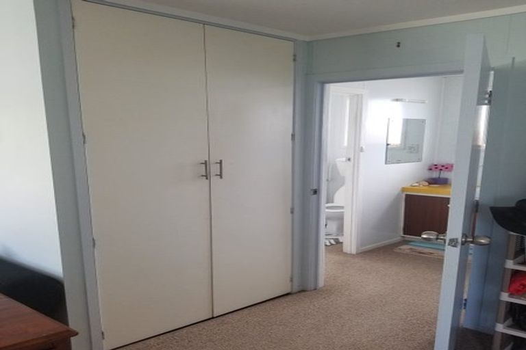 Photo of property in 2 Okahukura Road, Tapora, Wellsford, 0977