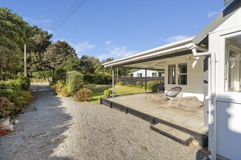 Photo of property in 29 Rangiuru Road, Otaki Beach, Otaki, 5512