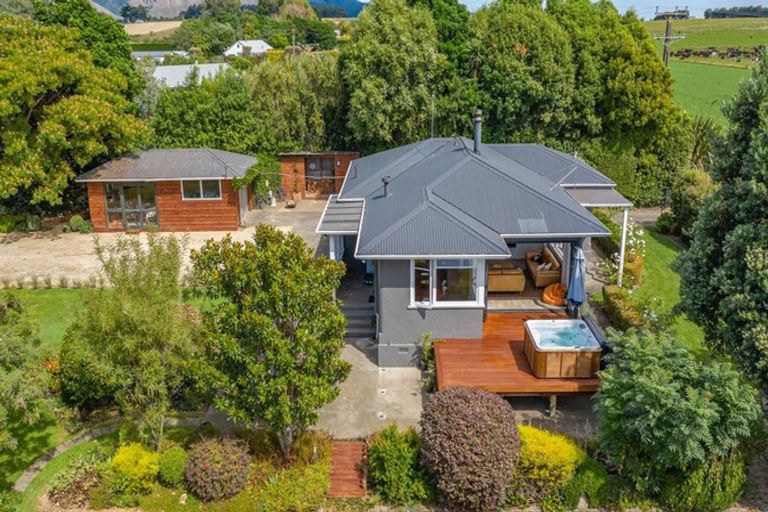 Photo of property in 51 Laward Road, Shannon, Palmerston North, 4474