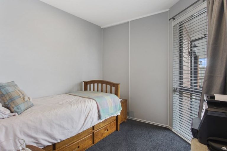 Photo of property in 35 Sequoia Way, Rangiora, 7400