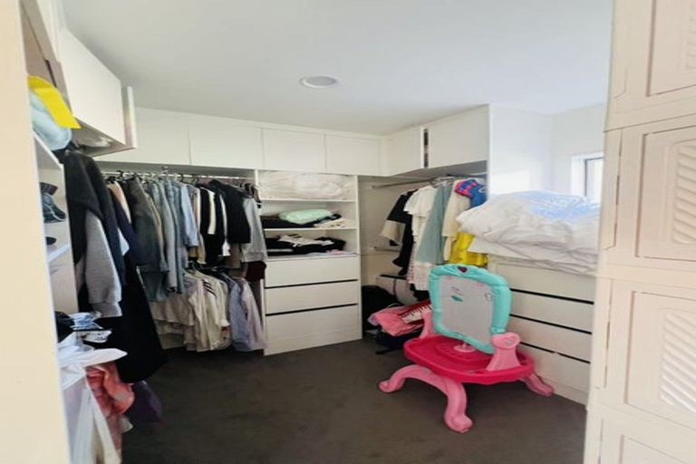 Photo of property in 15 Constable Lane, West Harbour, Auckland, 0618