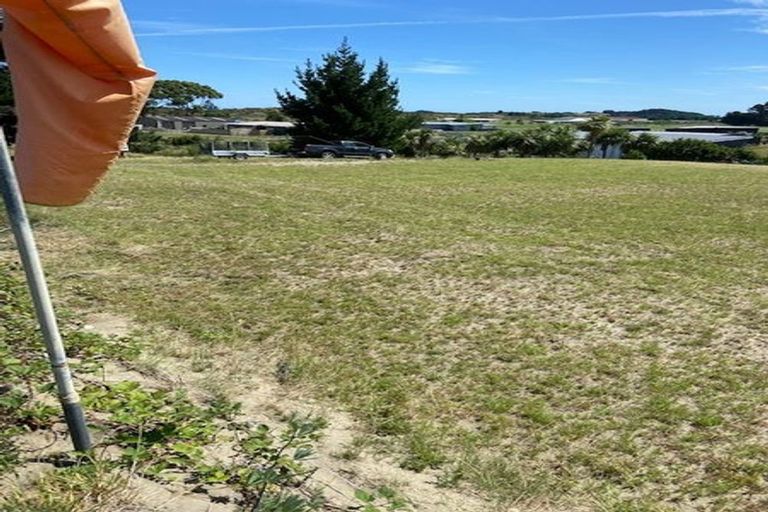 Photo of property in 86 Bergin Road, Foxton, 4814