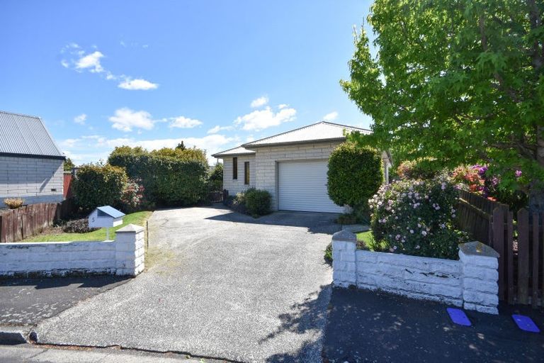 Photo of property in 5 Ash Place, Mosgiel, 9024