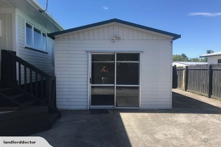 Photo of property in 1/58 Cargill Street, Papakura, 2110