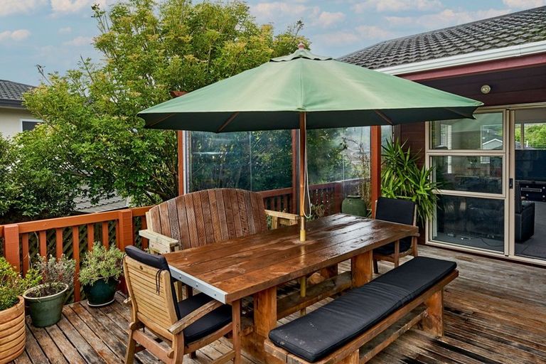 Photo of property in 3 Musket Lane, Whitby, Porirua, 5024