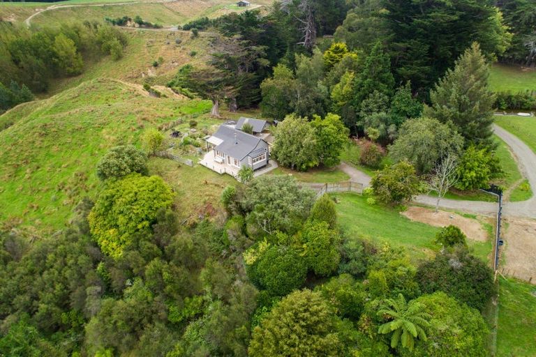 Photo of property in 428a Zigzag Road, Pohangina, Ashhurst, 4775