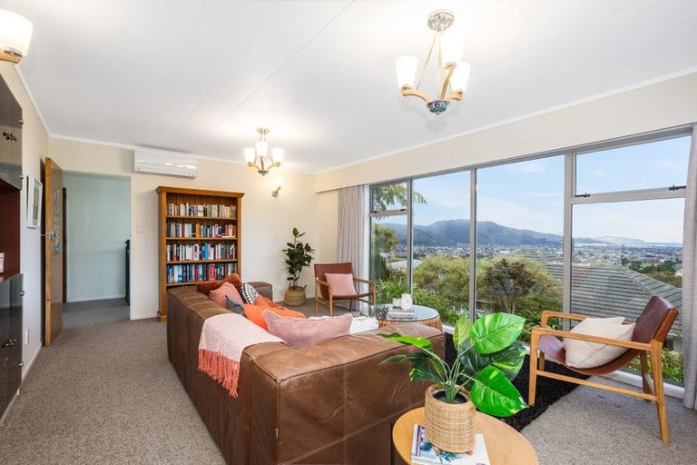 Photo of property in 3 Vista Grove, Kelson, Lower Hutt, 5010