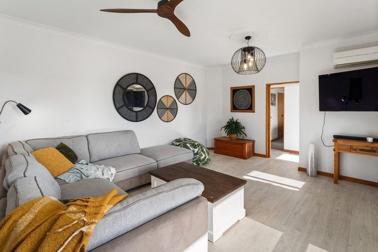 Photo of property in 2 Baigent Place, Tanners Point, Katikati, 3177