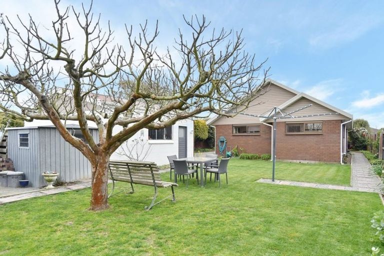 Photo of property in 4 Lochmore Street, Bishopdale, Christchurch, 8051