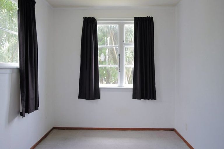 Photo of property in 5 Amelia Street, Woodville, 4920