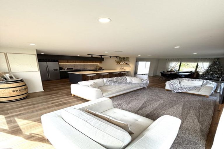 Photo of property in 40 Melgran Avenue, Papakura, 2110