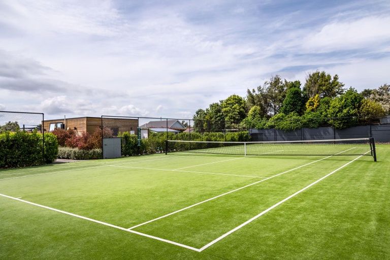 Photo of property in 38 Burgundy Drive, Martinborough, 5711