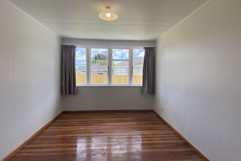 Photo of property in 3 Lee Place, Bader, Hamilton, 3206