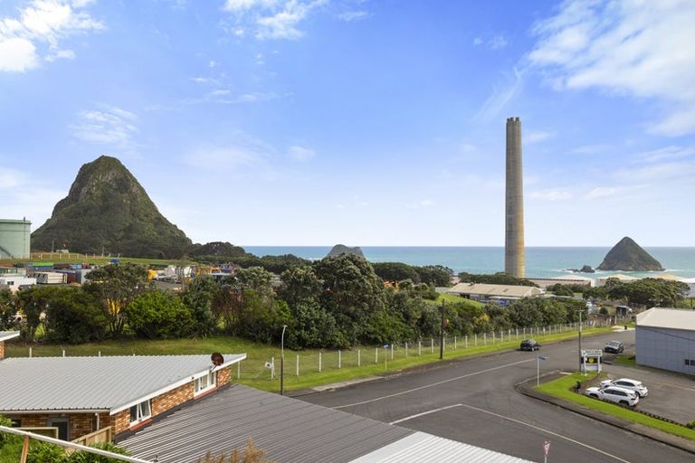 Photo of property in 2/31 Findlay Street, Moturoa, New Plymouth, 4310