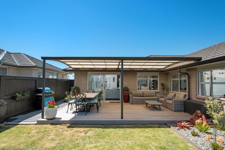 Photo of property in 14 Kamahi Crescent, Papamoa Beach, Papamoa, 3118