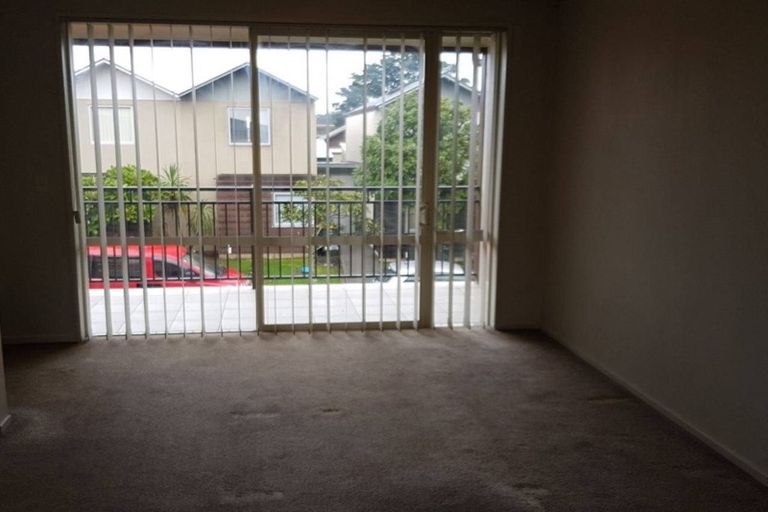 Photo of property in 43 Kirikiri Lane, East Tamaki, Auckland, 2013