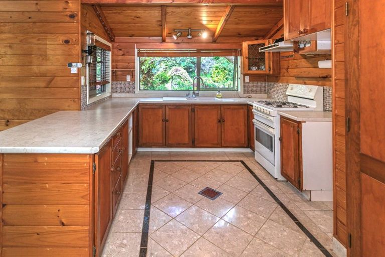 Photo of property in 195 Driving Creek Road, Coromandel, 3506