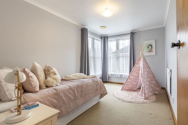 Photo of property in 17 London Terrace, Awapuni, Palmerston North, 4412