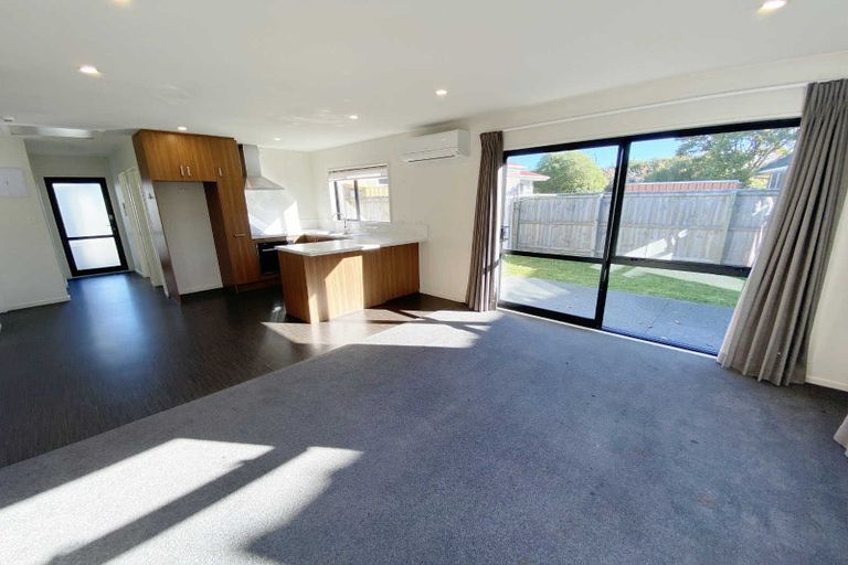 Photo of property in 2 Longmuir Street, Ilam, Christchurch, 8041