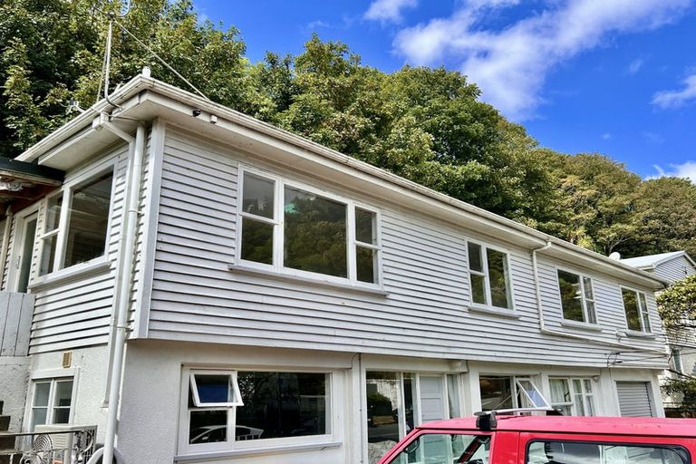 Photo of property in 50 Randwick Road, Northland, Wellington, 6012