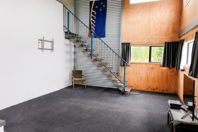 Photo of property in 147 Awamoa Road, Holmes Hill, Oamaru, 9492