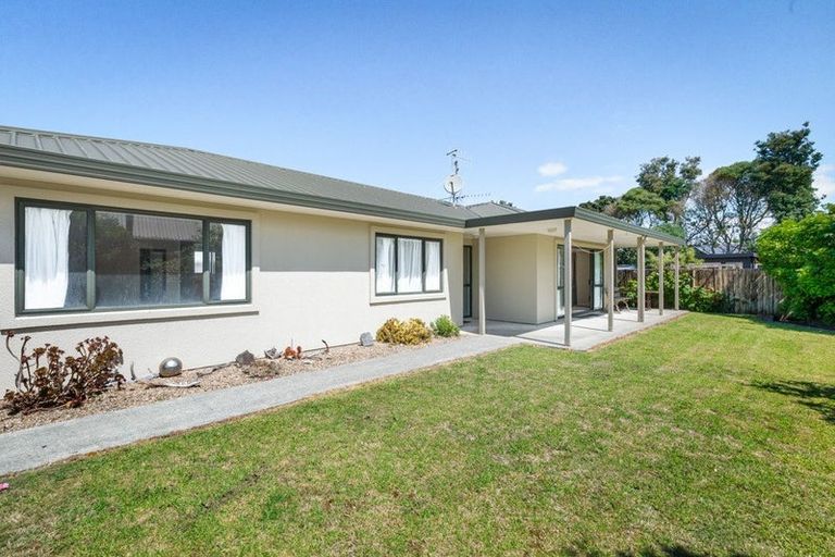 Photo of property in 6 Papaunahi Road, Bowentown, Waihi Beach, 3177