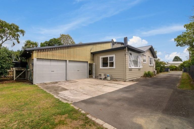 Photo of property in 11 Waana Street, Mourea, Rotorua, 3074